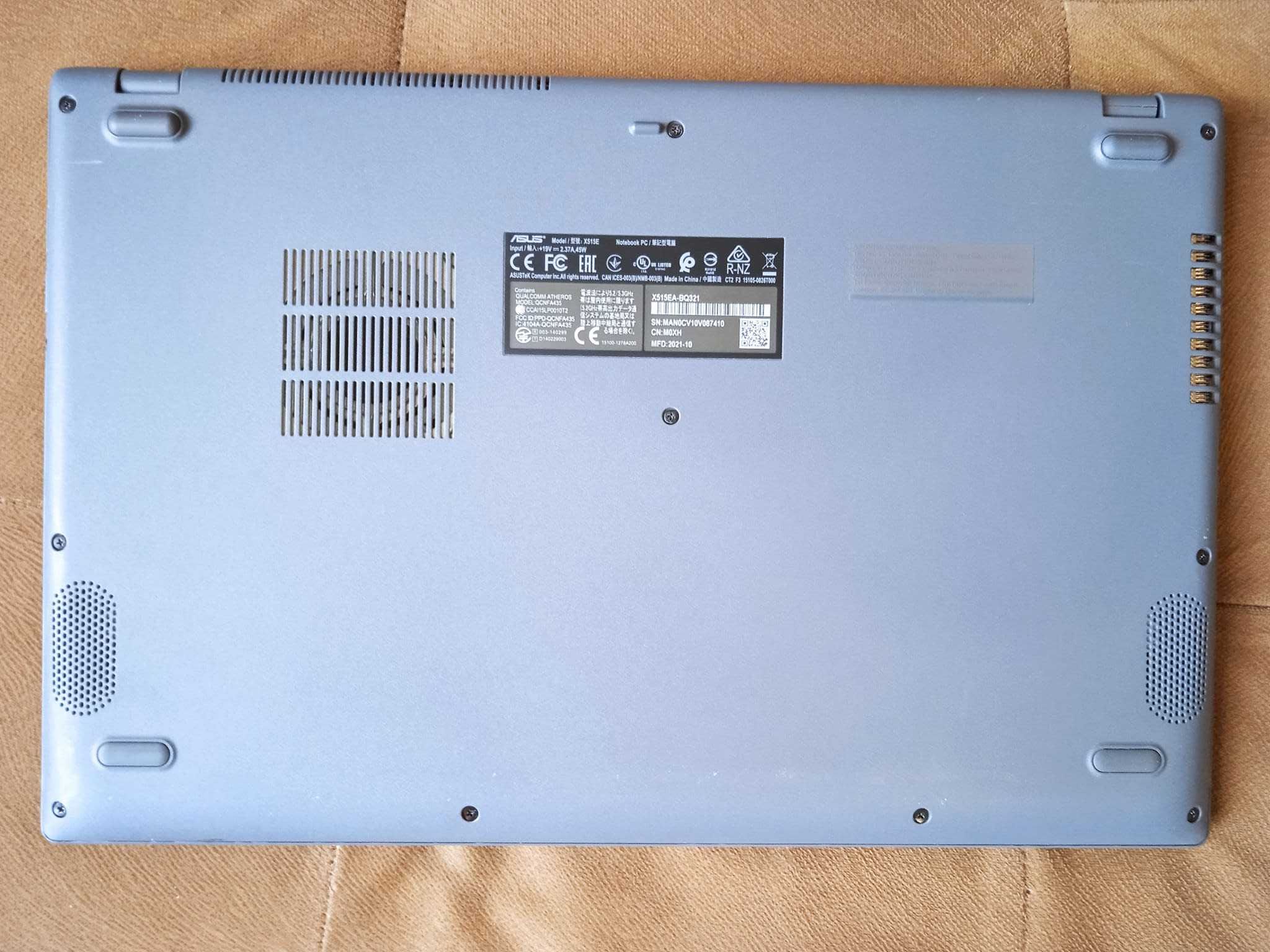 Asus X515EA 15.6" FHD Intel i3-1115G4 8GB 512 GB SSD отлична батерия