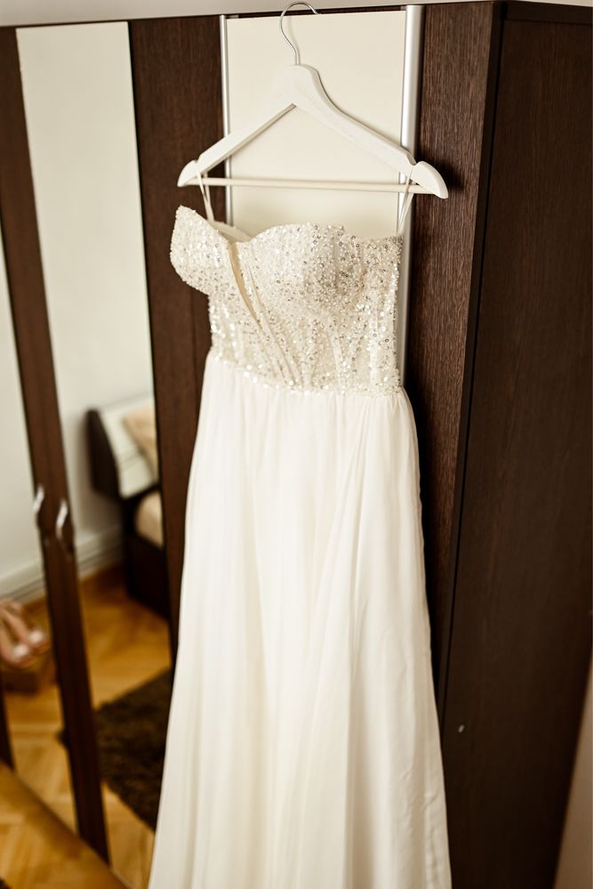 Vand Rochie mireasa de matase naturala