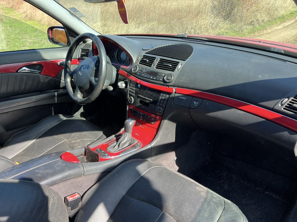 Mercedes w211 400 CDI , Мерцедес Е клас 4.0цди На Части !!!