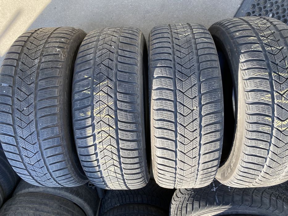 Anvelope iarna 225/55/17 Pirelli normale sau runflat 5-6mm an 2017-201