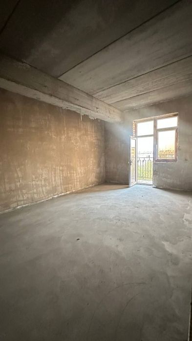 Melodiya tomonda 3 xonali korobka sotiladi