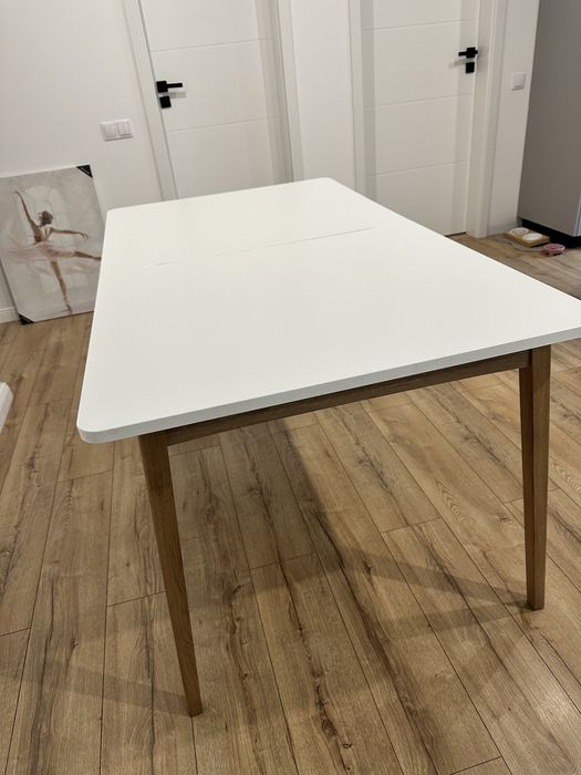 Masa dining extensibila