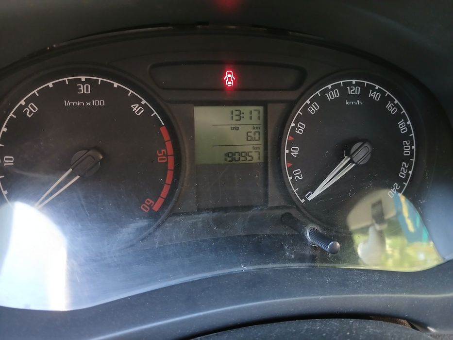 Vând scoda fabia 2 14 tdi