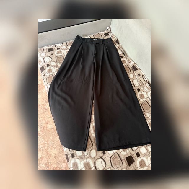 Продам стильные брюки палаццо,р.46-48.