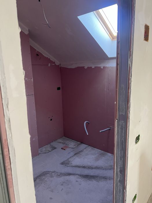 Penthouse 183,5 mp 500 €/mp