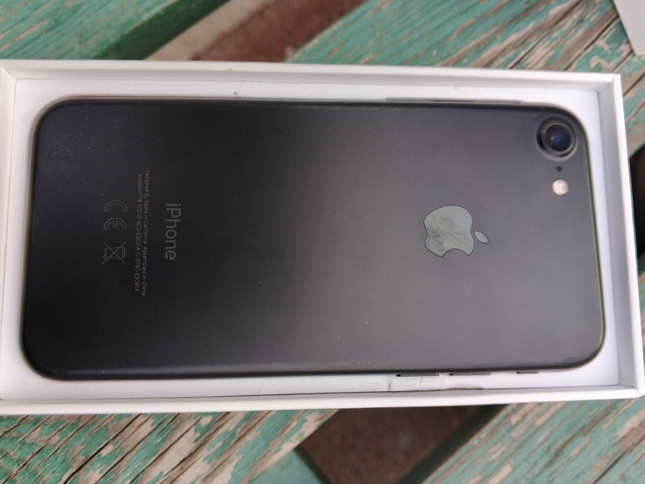 Айфон 7 идеальное состояние