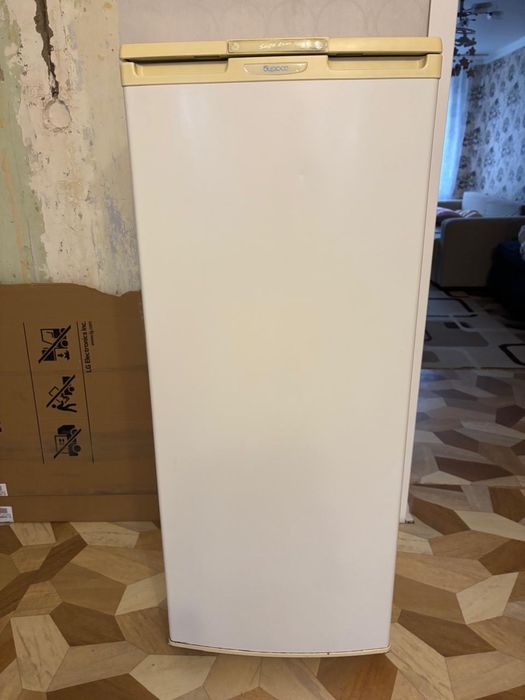 Продам холодильник бирюса