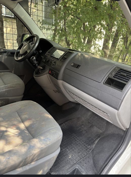 Volkswagen transporter t5 long