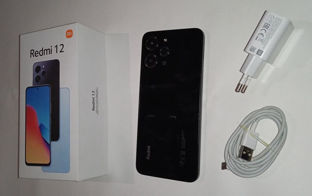 Redmi 12 2024г 16/256 идеал