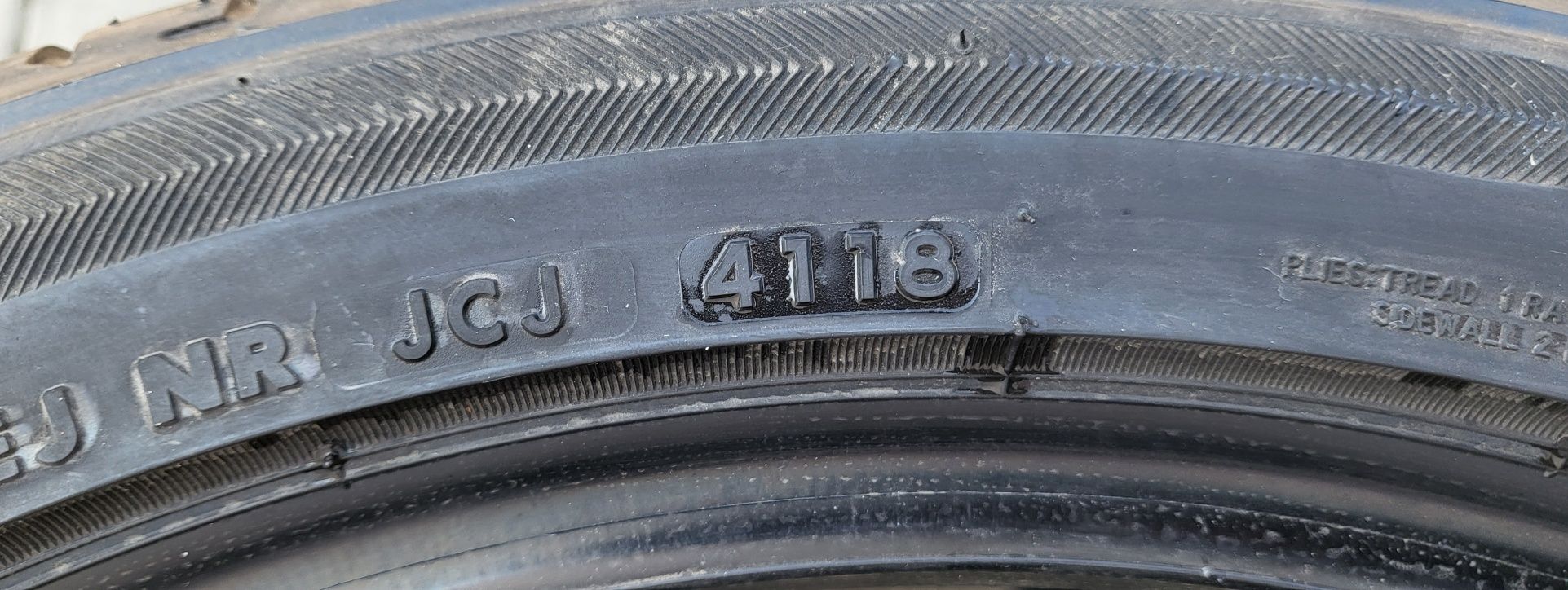 Anvelope turism vara noi Bridgestone 185 75 16C