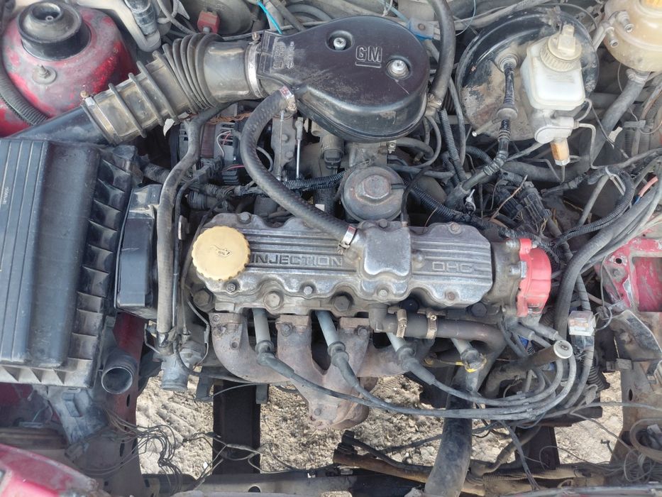 Мотор опель 1.8  в сборе с навесными рабочем состоянии