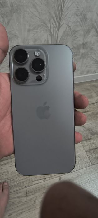 Продам 16 pro версия с e sim 128 гб