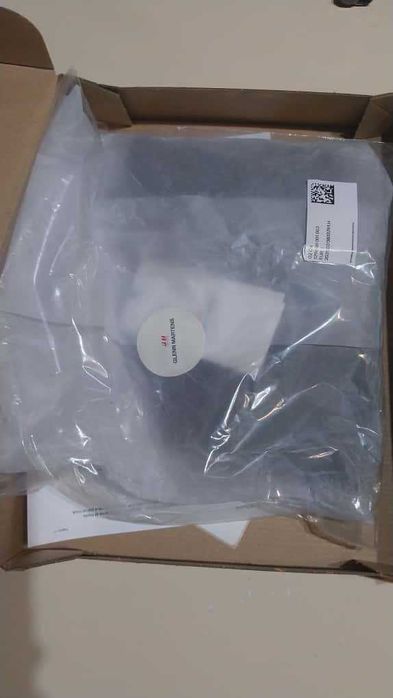 Top H&M Glenn Martens