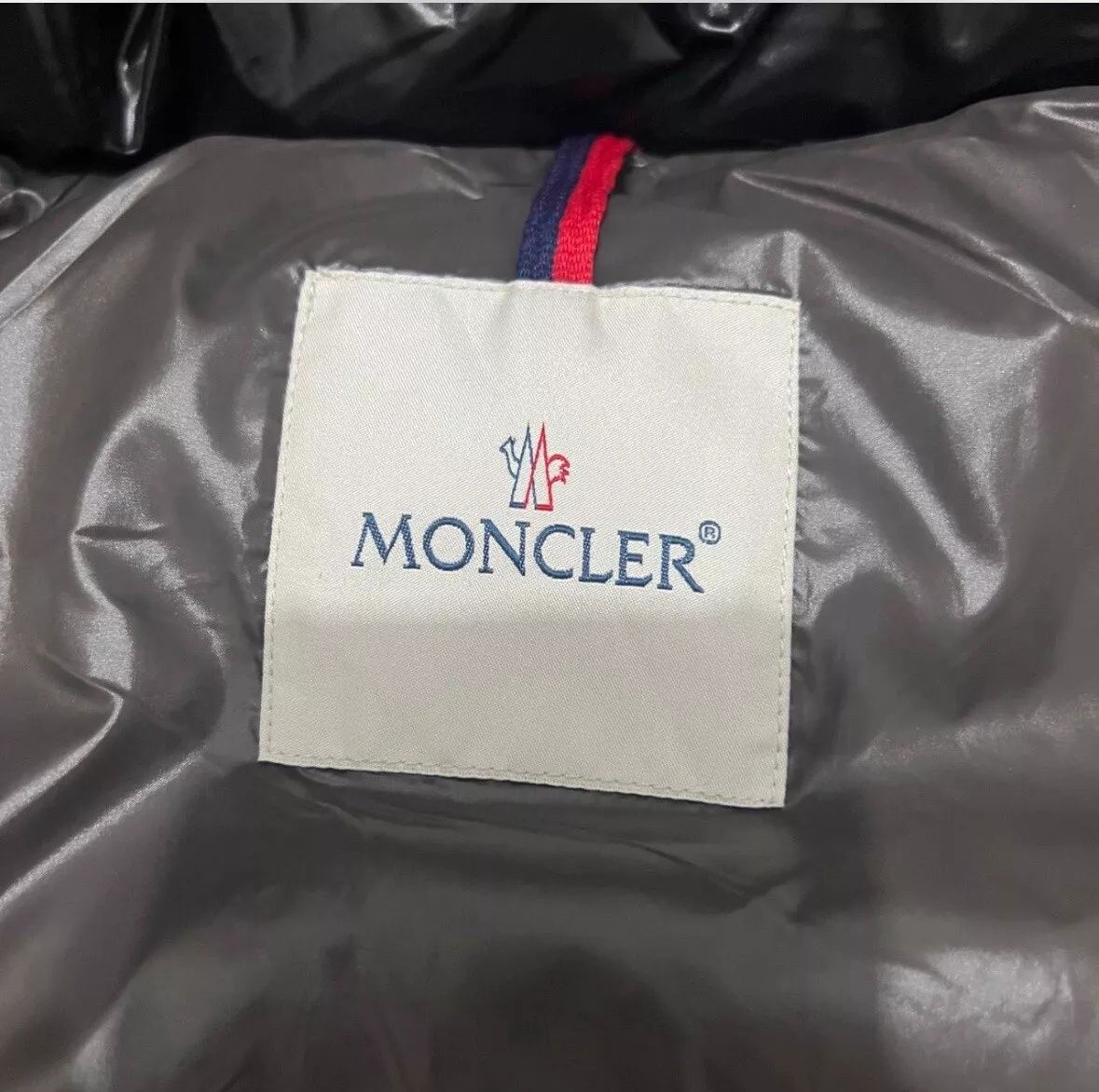 Geaca MoncIer Noua (plata ramburs)