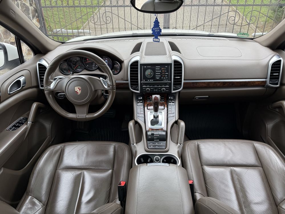 Porsche Cayenne 239cp 21’ Webasto Pano