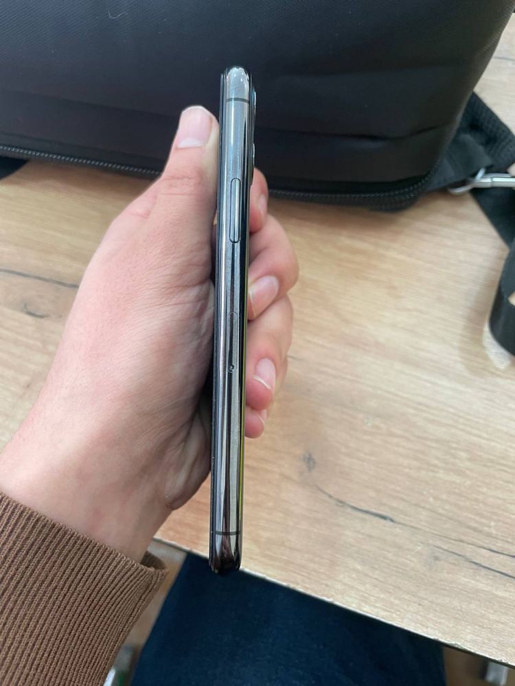 IPhone 11 pro с гарантией