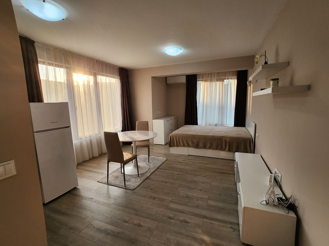 Продава се Ателие в Бургас, Меден рудник - зона Д - 44 кв.м за 1444 €/кв.м - Снимка #1