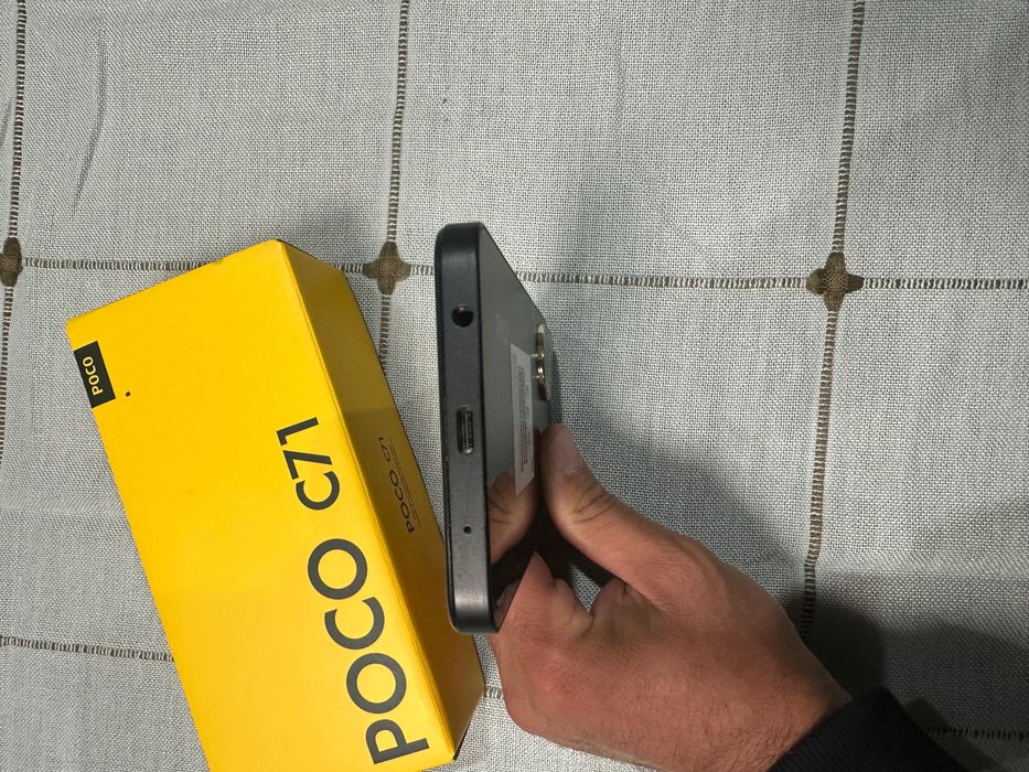 Продаю телефон POCO C71