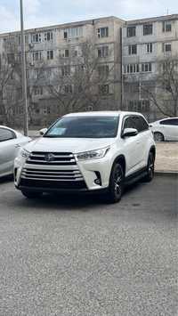 Аренда авто Toyota Highlander