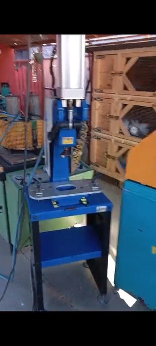 Lipit trifazat circulă pneumatică bagheta cu conveior