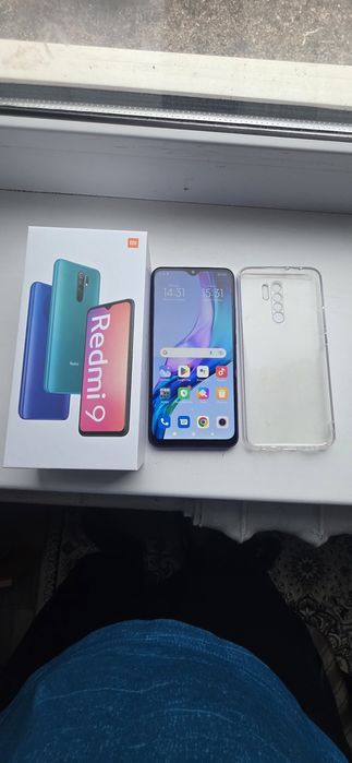 Продам Редми 9 на 64 гигов торг.