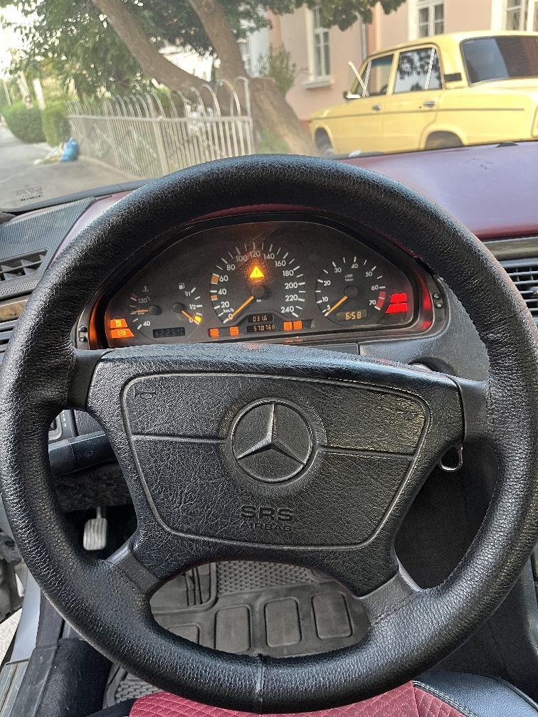 Mersedezbenz benz w 210