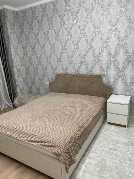 Продается кровать двухспальный