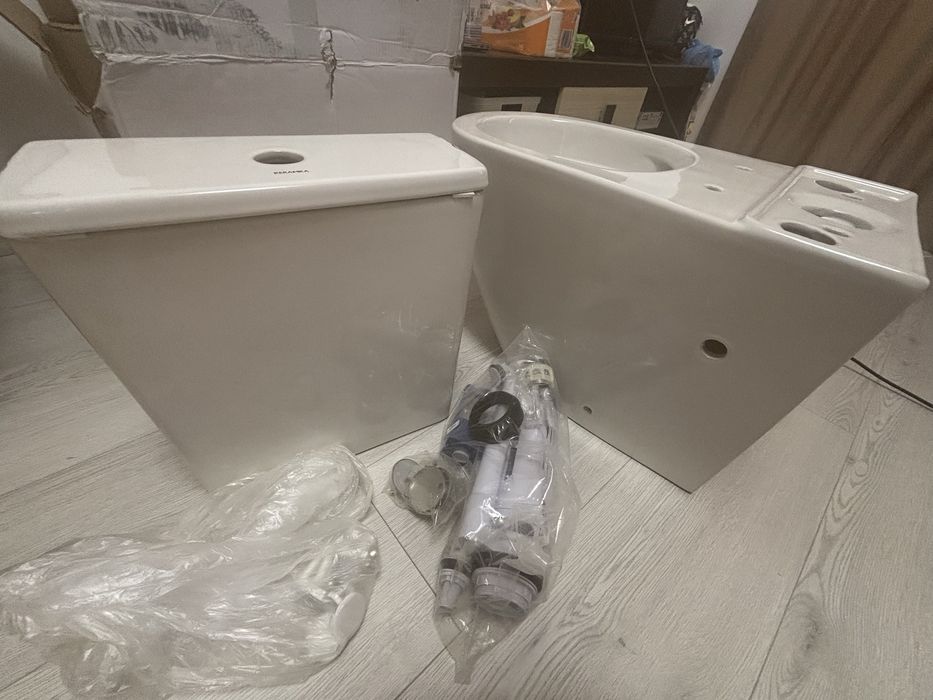 Vas wc ceramica alba + rezervor+ capac soft-close. NOU!