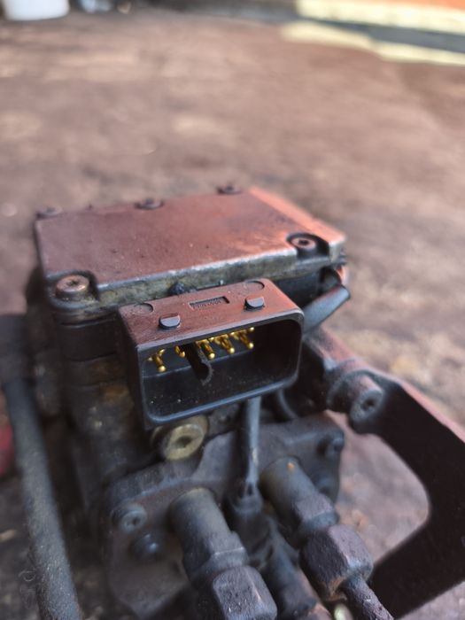 Pompa injecție 2.0 dti Astra G Vectra B Zafira A cod 0470504015