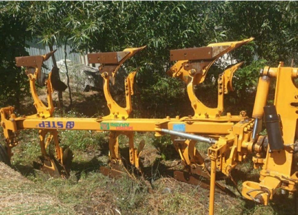 Vând plug Moro Arati