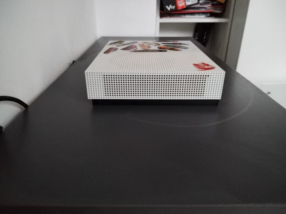Xbox one s 500gb СПЕШНО
