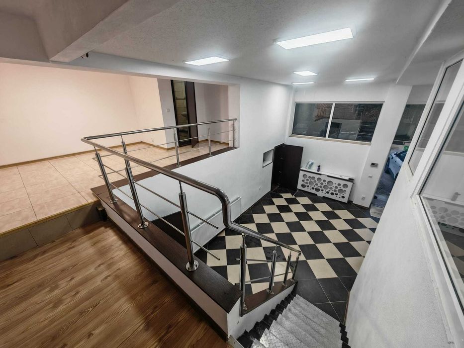 Inchiriez spatiu comercial/office - 117mp, str. Unirii, Petroșani