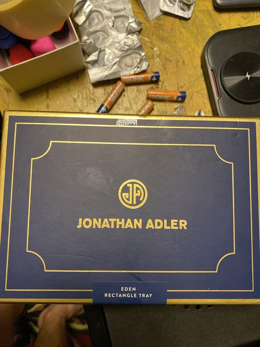 Дизайнерска подложка на Jonathan Adler