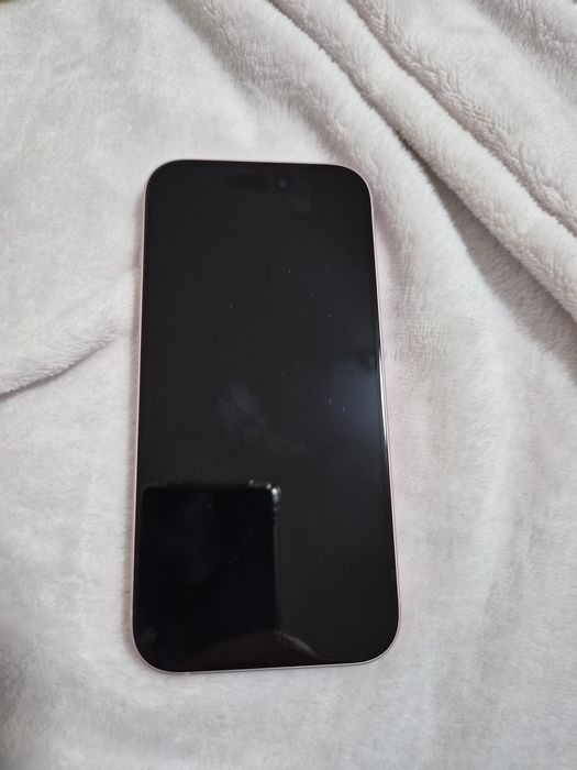 iPhone 15 розов  е