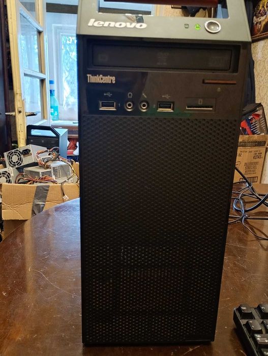 Vand Unitate PC I5 pret 700 lei