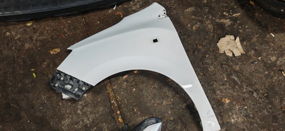 Bara fata spate far dreapta stanga aripa stanga dacia dokker
