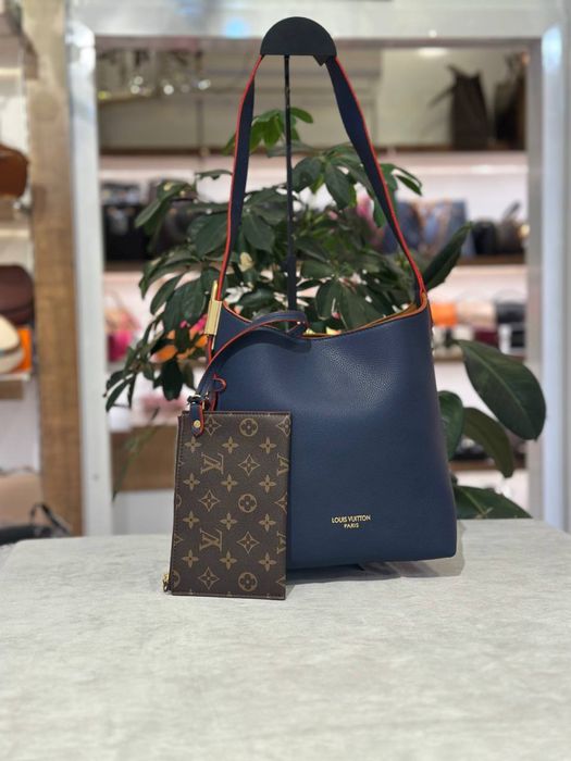 Geanta Louis Vuitton noua !!! Dimensiuni 30/26 !!!