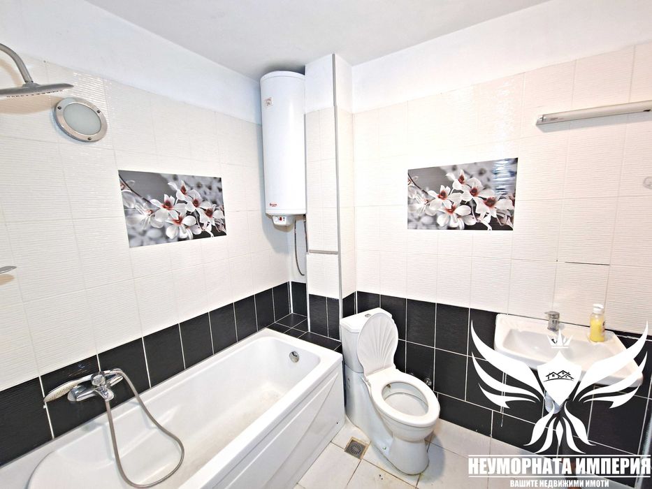 Продава се Тристаен апартамент в Пловдив, Център - 70 кв.м за 1672 €/кв.м - Снимка #13