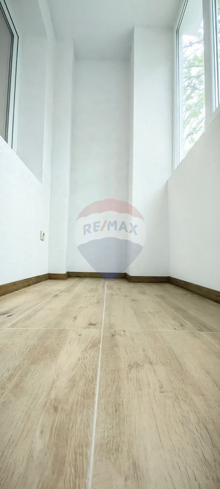 Продава се Тристаен апартамент в Варна, Владислав Варненчик - 55 кв.м за 2290 €/кв.м - Снимка #9