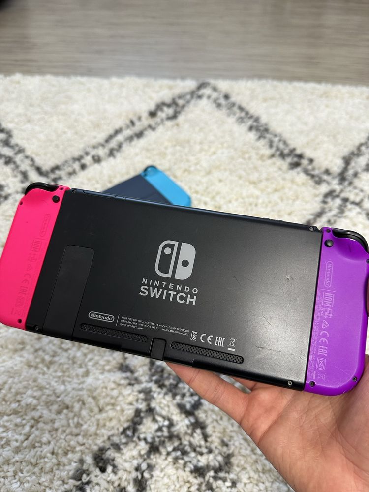 Nintnedo switch huc 001+ controller joy con