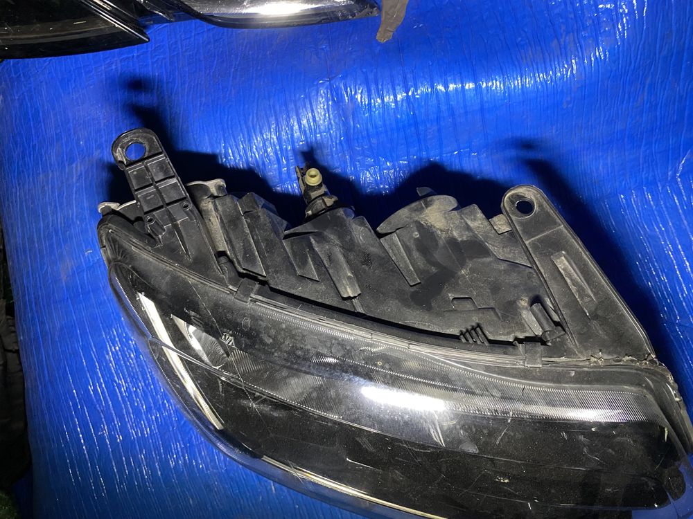 Far Dacia Duster 2 2017 - 2020  faruri stanga dreapta drl led