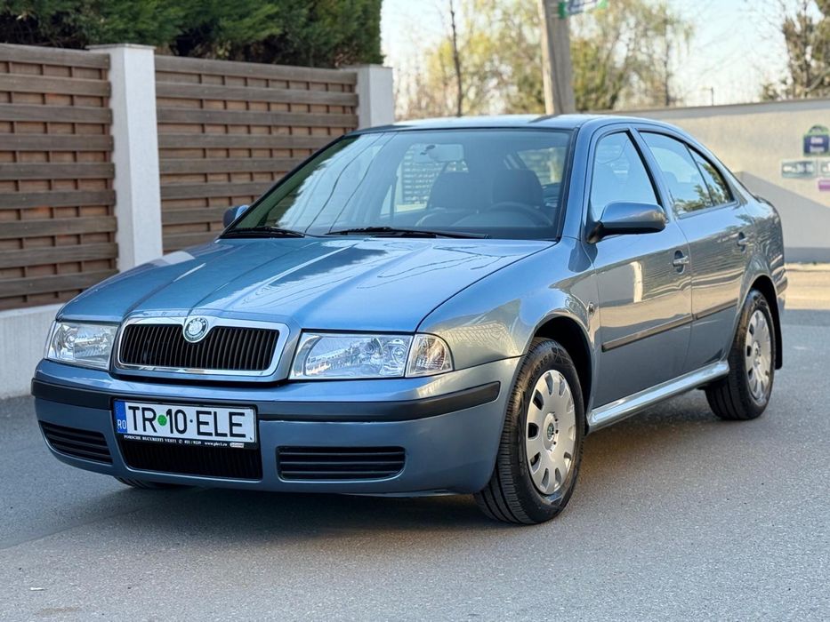 Skoda Octavia TOUR 2008 1.6 L benzina km reali stare impecabila var +-
