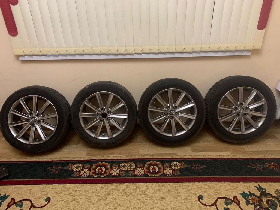 Камри 45 комплект диски шины