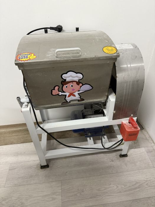 Продам тестомес бункерный