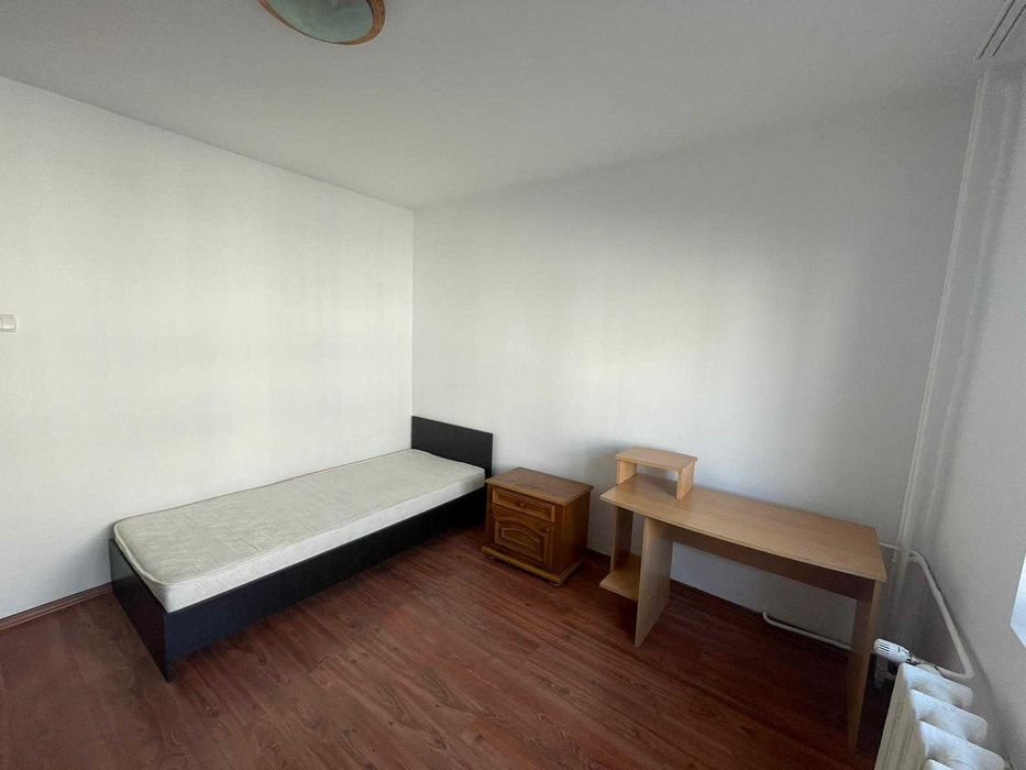 De inchiriat termen lung 3 camere decomandate, mobilate, Nerva Traian