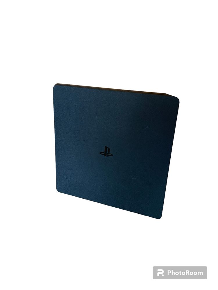 Конзола PlayStation 4