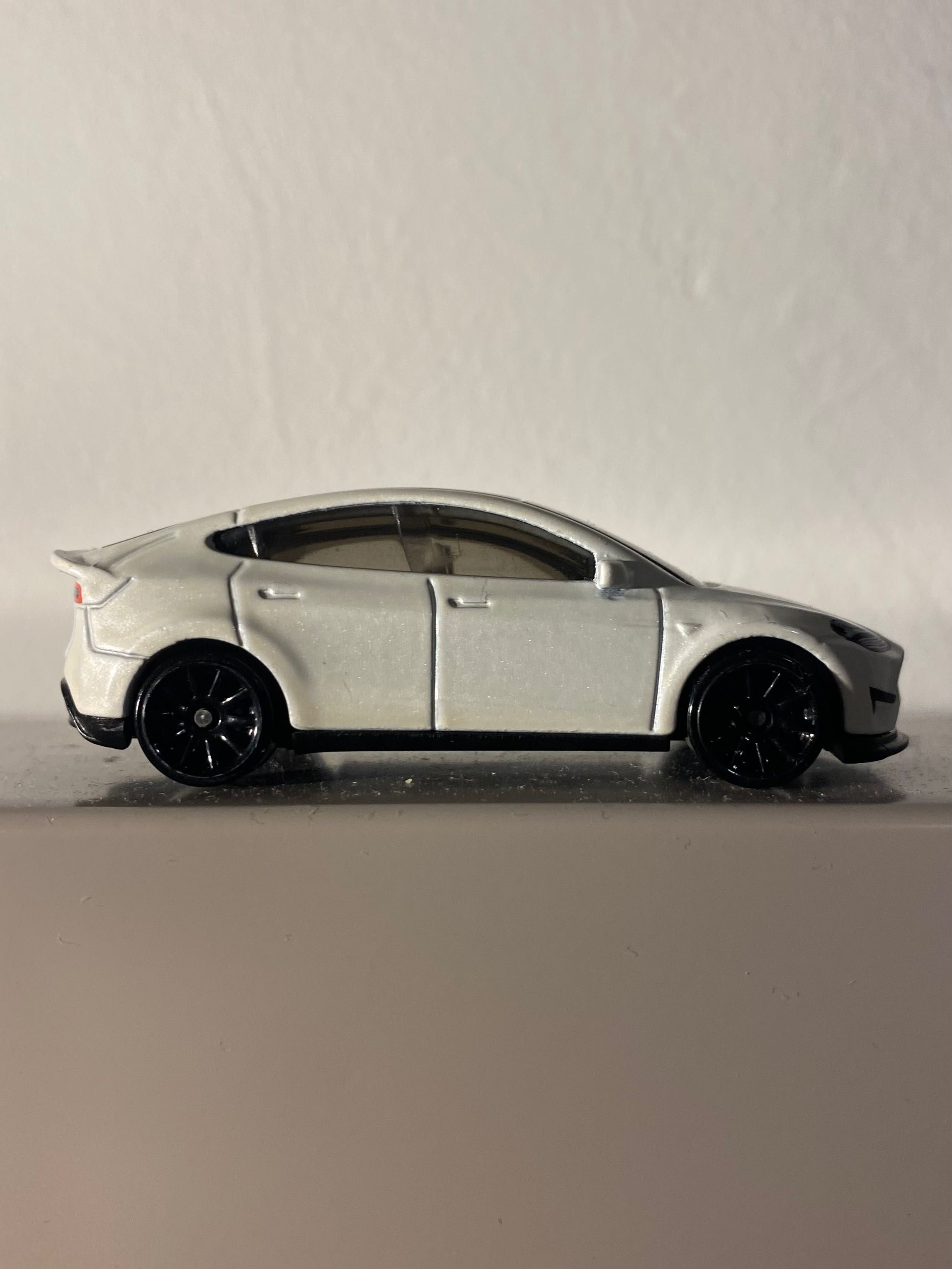 Hot wheels Tesla Model Y