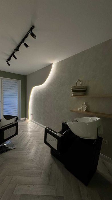 Inchiriez post hair-stylist