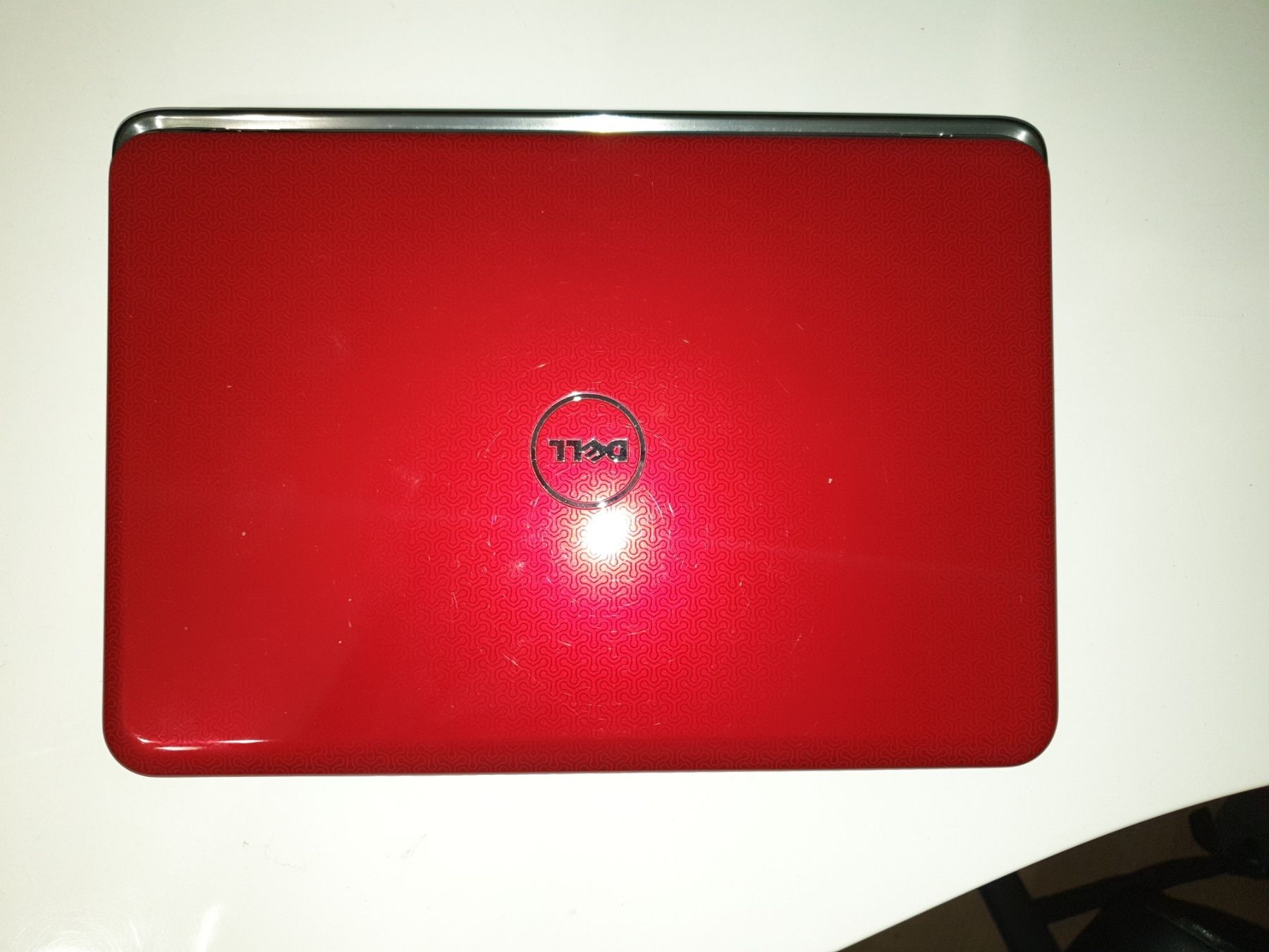 Лаптоп DELL inspiron P07T