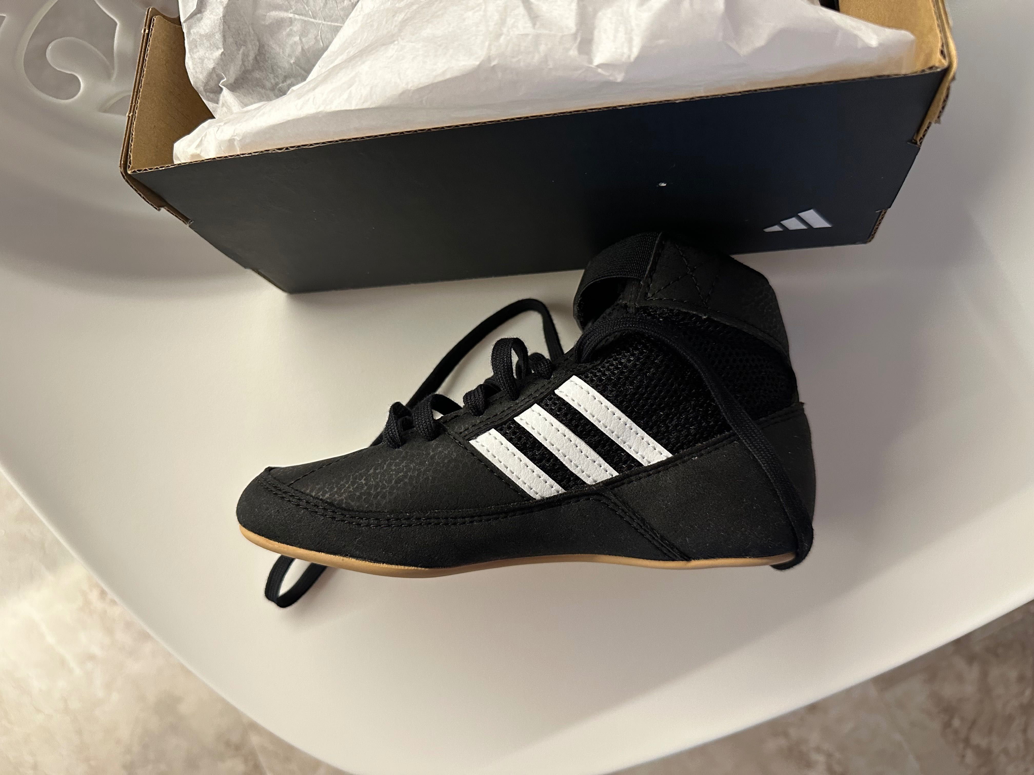 Adidas havoc детски борцовки, обувки за борба, нови, 30,5 номер